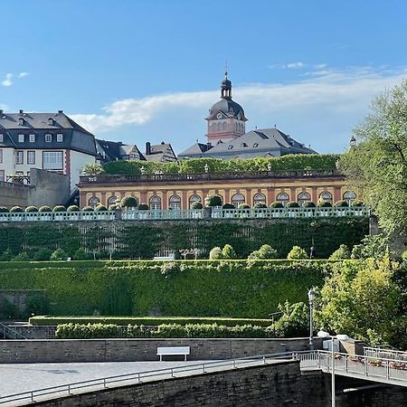 Castle View Living 1 - Best Apartment In Weilburg Eksteriør bilde